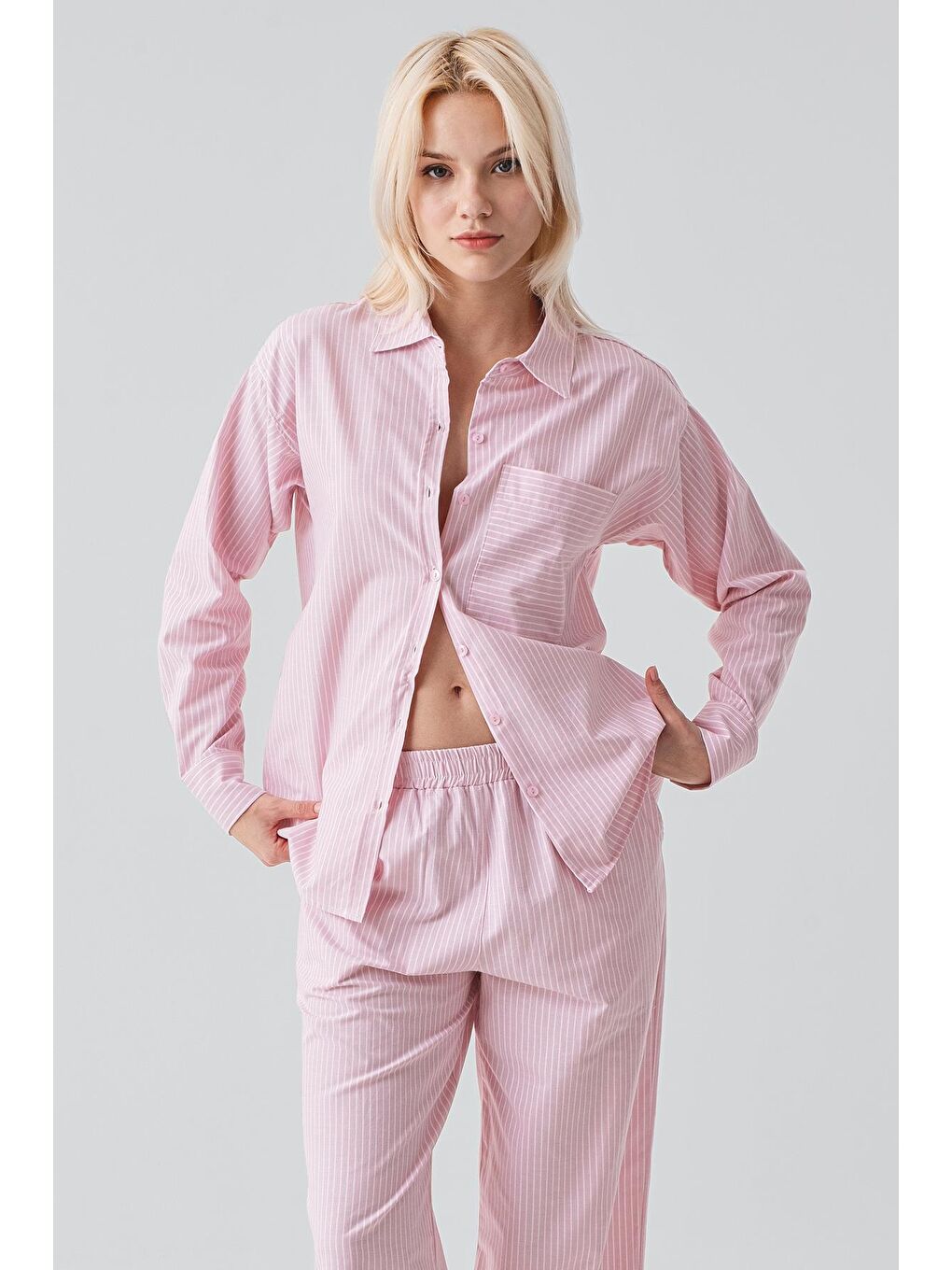 Pembe Uzun Kollu Çizgili Düğmeli Dokuma %100 Pamuk Pijama Takım 19209-5