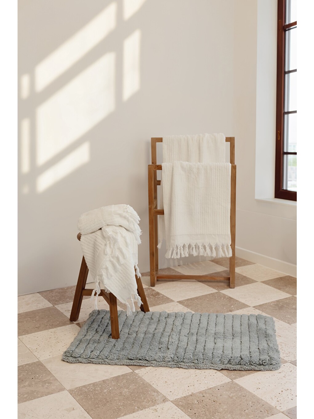 Ekru Ege %100 Pamuk 4'lü Yüz Havlu Seti 50x90 Cm Bright Ecru