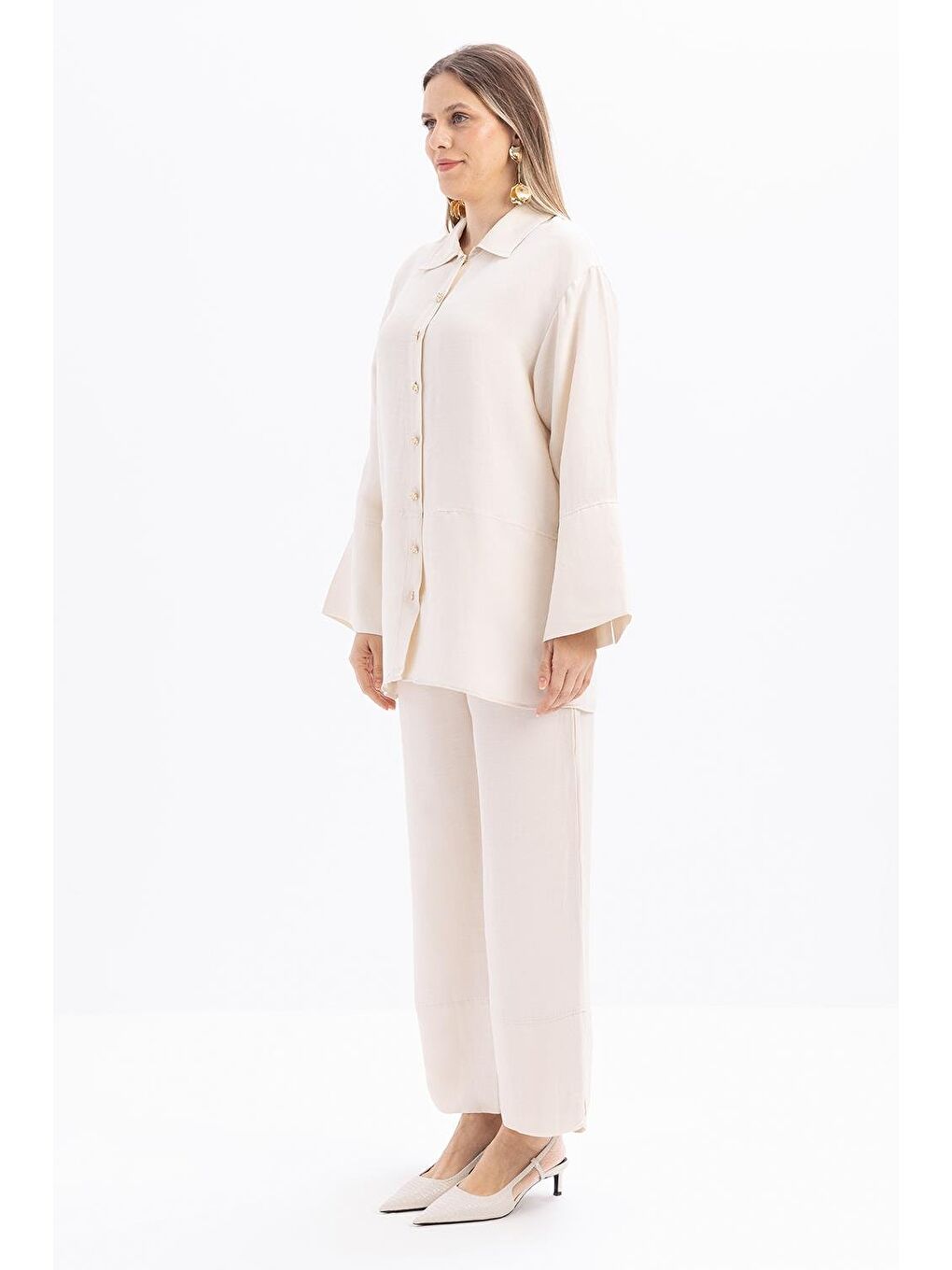 Bej Taş-Geniş Katlamalı Yırtmaçlı Keten Pantolonlu Takım-1