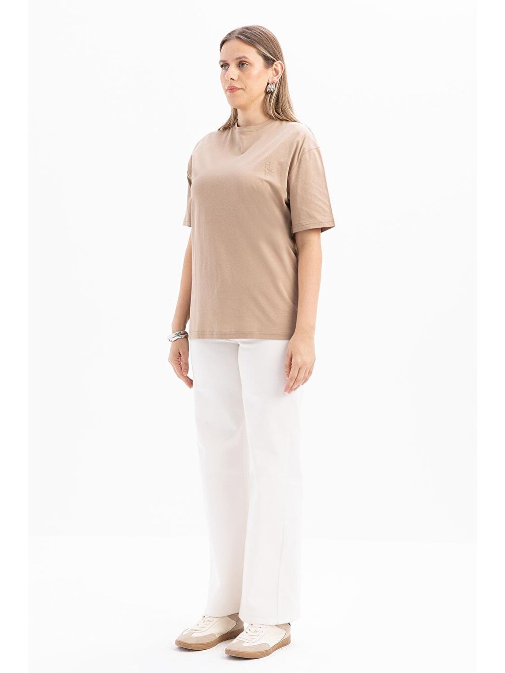 Beyaz Vizon-Kısa Kollu Nakış Detaylı T-Shirt-2