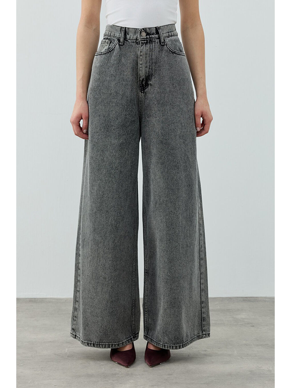 Gri Salaş Pamuklu Denim Pantolon 1690 Füme