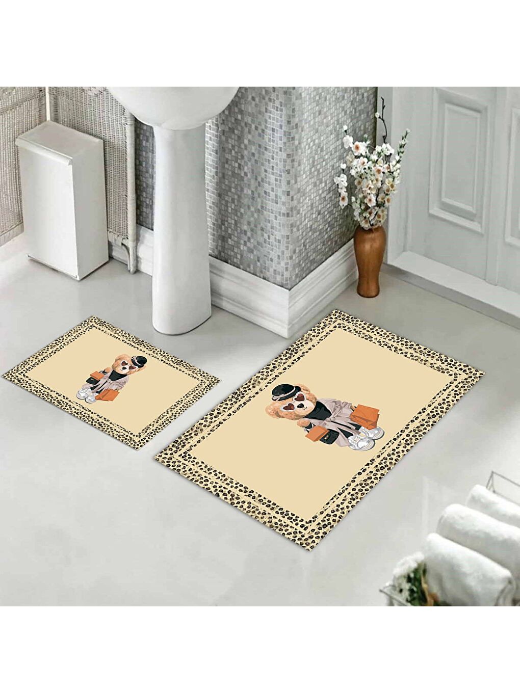 Karışık Teddy Bear Desenli 2 li Kaydırmaz Banyo Paspas Seti