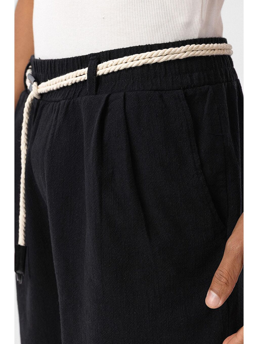 Kemer Detaylı Oversize Keten Erkek Pantolon Siyah-3