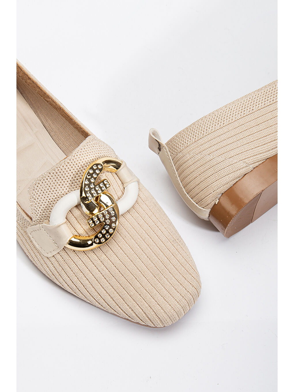 Kadın Bej Önü Toka Detaylı Triko Babet-3