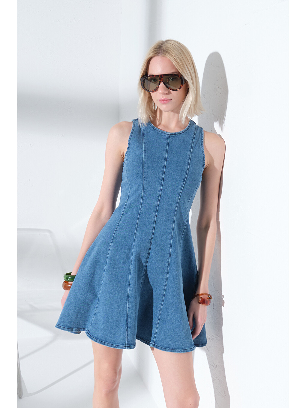 Mavi Pamuklu Esnek Denim Bisiklet Yaka Panel Dikişli Mini Kadın Elbise @Sofia