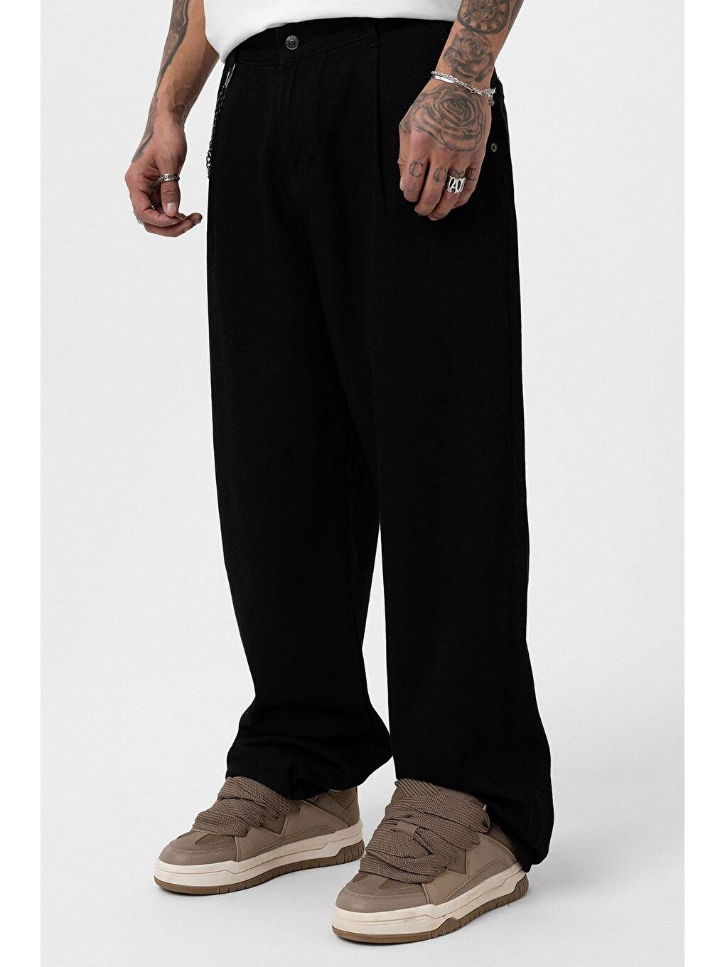 Pileli Zincir Detaylı Baggy Jean Siyah-2