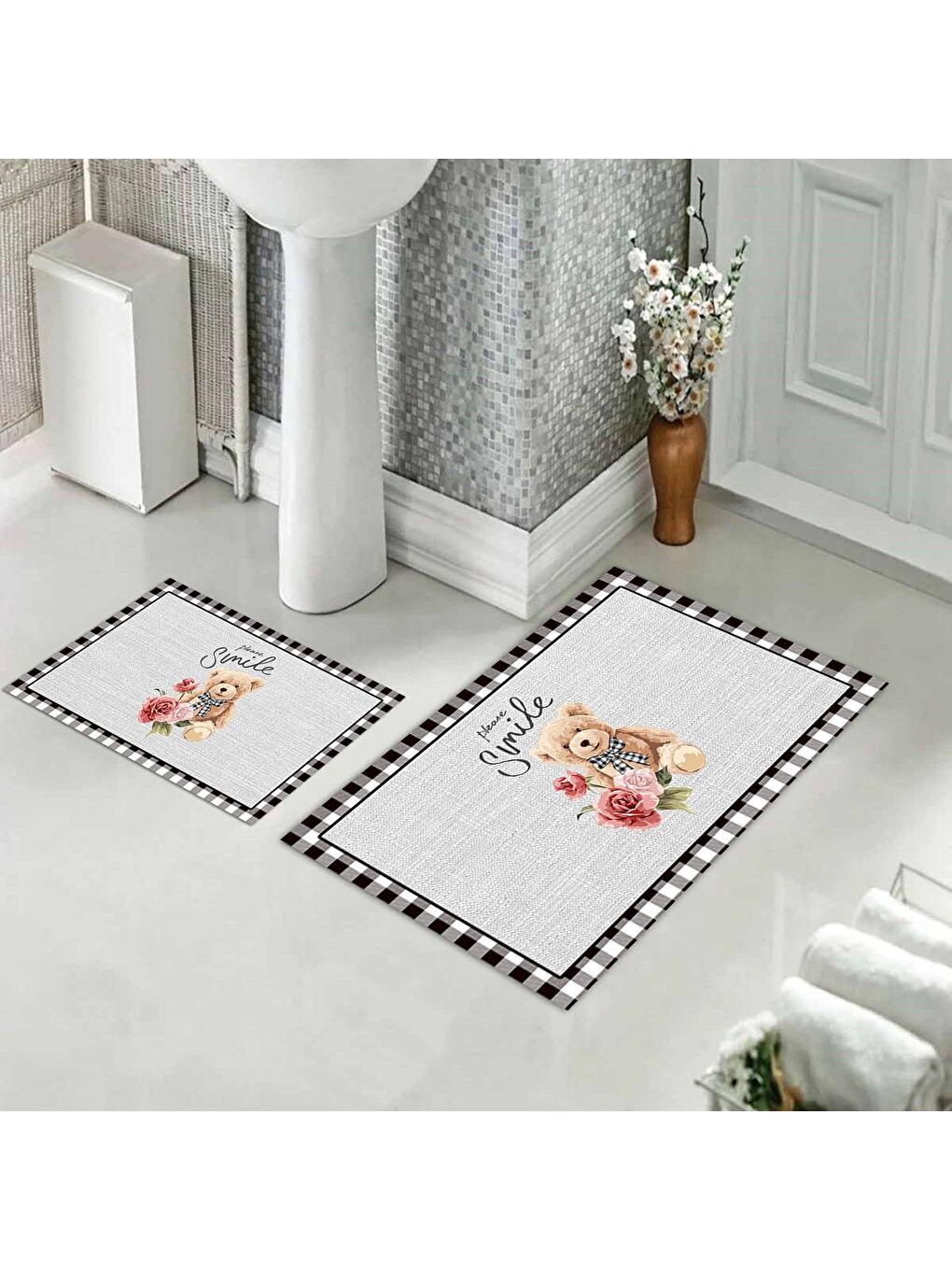 Karışık Teddy Bear Desenli 2 li Kaydırmaz Banyo Paspas Seti