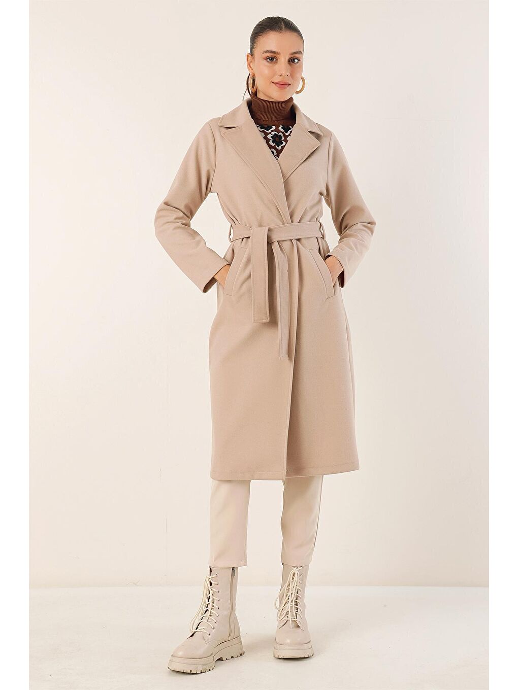 9118 Kruvaze Yaka Kaşe Kaban - Bej-3