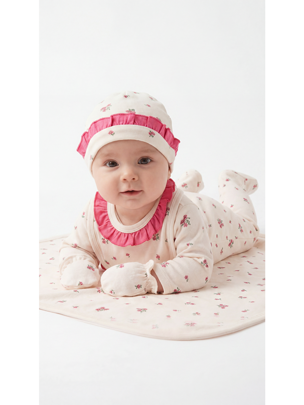 Pembe Çiçek Desenli Bataniyeli 5'Li Kız Bebek Yenidoğan Takımı-2