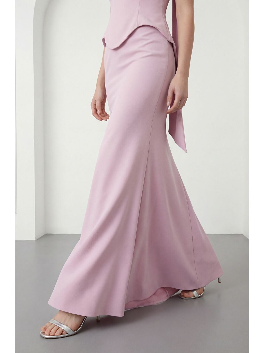 Pembe Kadın Pudra Dar Kalıp Şal Yaka Uzun Balık Abiye Elbise-3