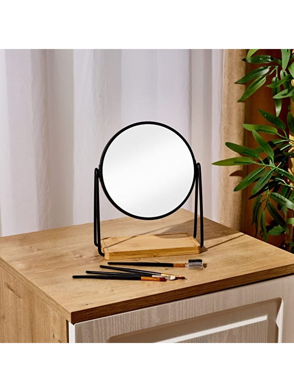 Bath Metal Yuvarlak Makyaj Aynası - Siyah