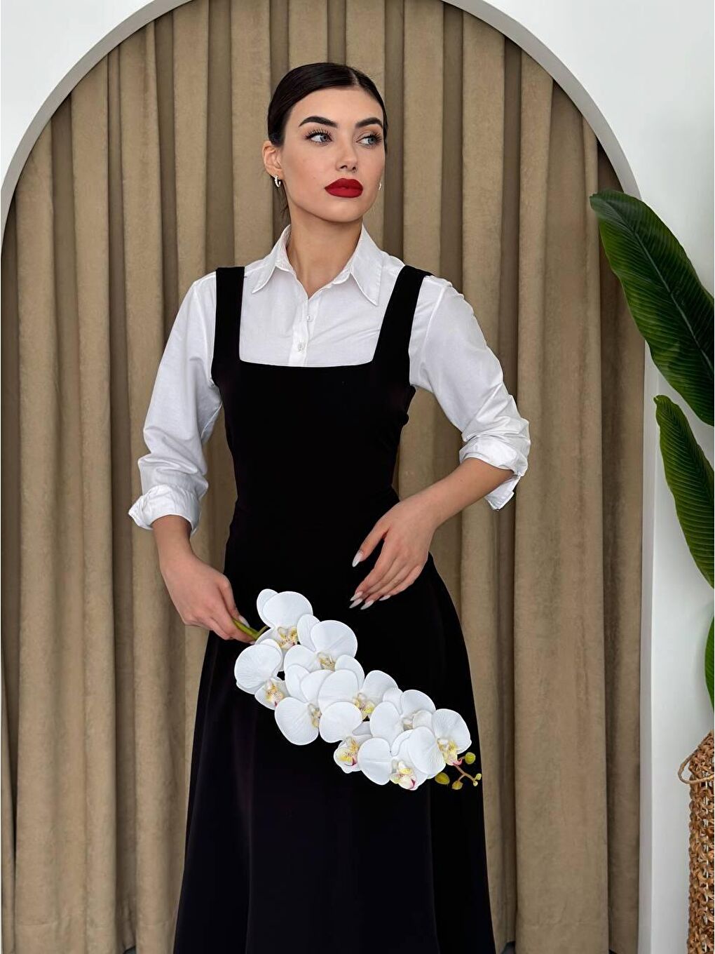 Siyah Askılı Midiboy Elbise-4