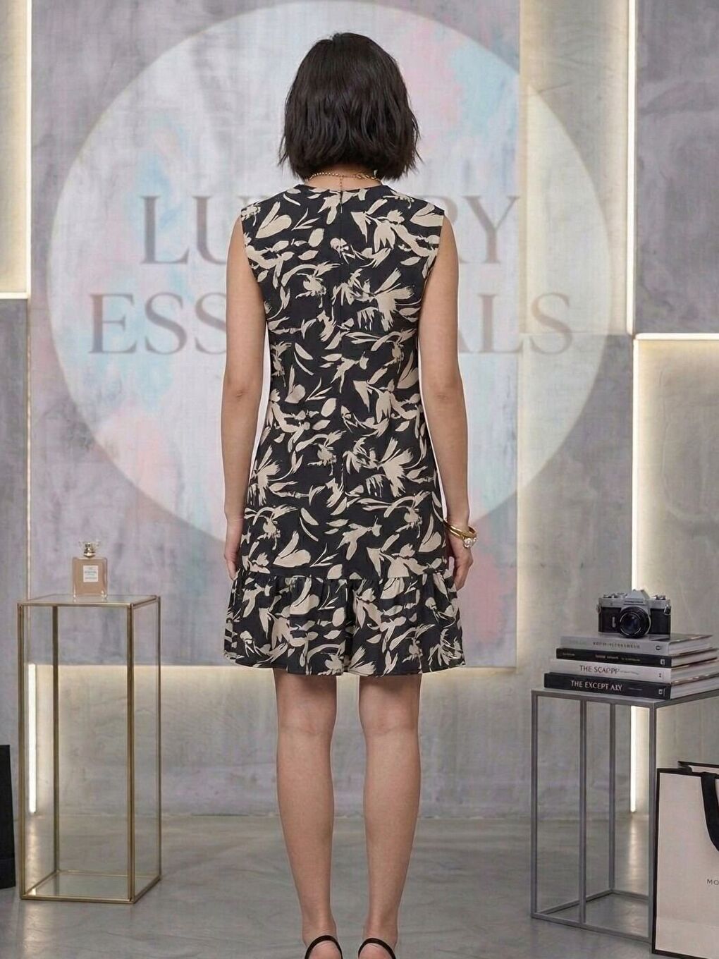 Kadın Siyah Beyaz Desen Kolsuz Mini Krinkıl New Elbise-1