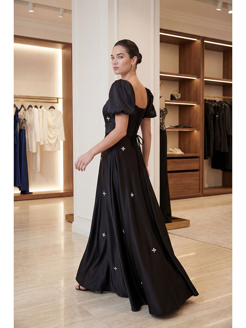 Kadın Siyah Kare Yaka Balon Kol Taşlı Uzun Saten Abiye Elbise-4