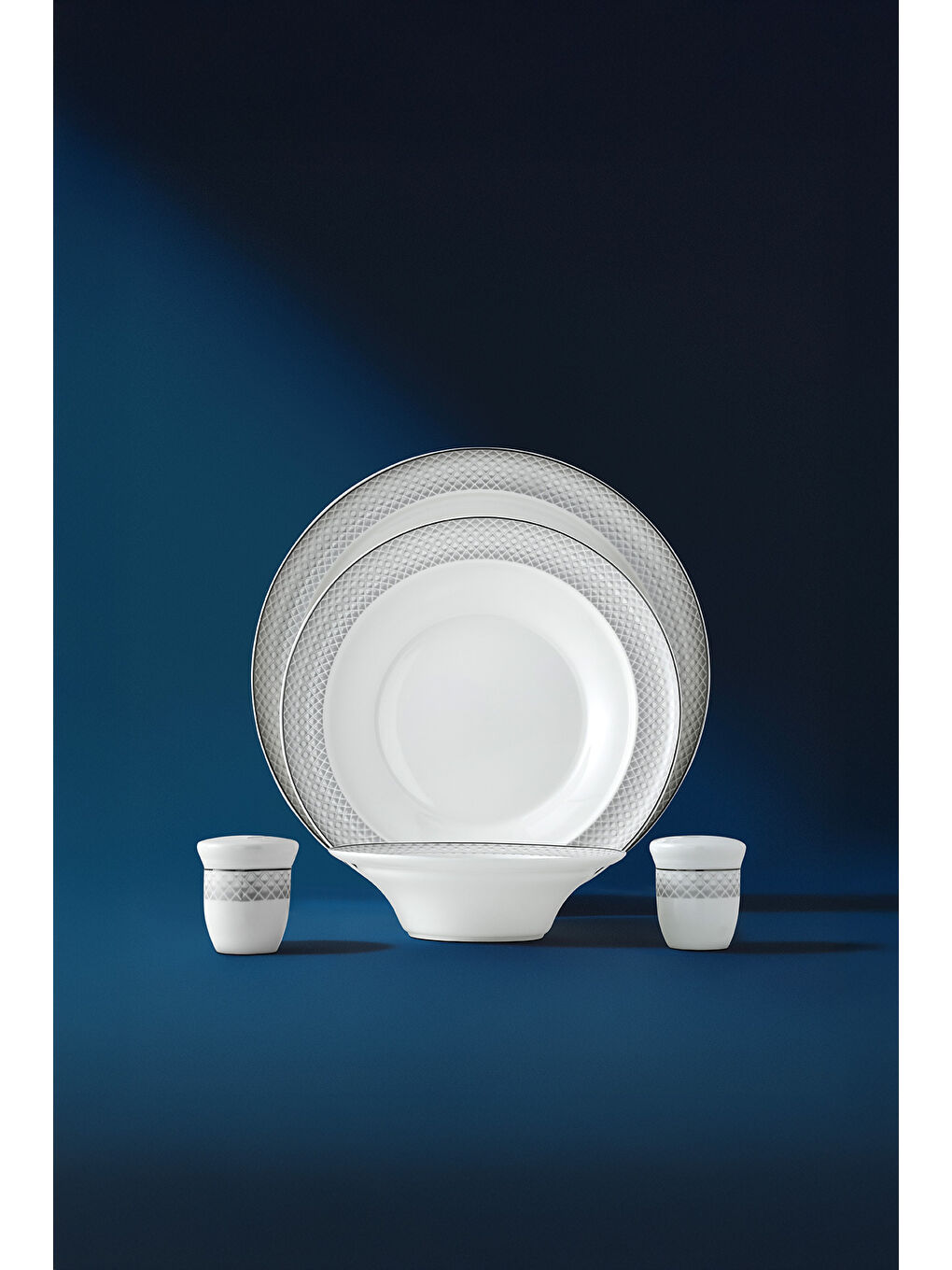 Beyaz Camelia Platin Yaldızlı 28 Parça Porselen Yemek Takımı-4