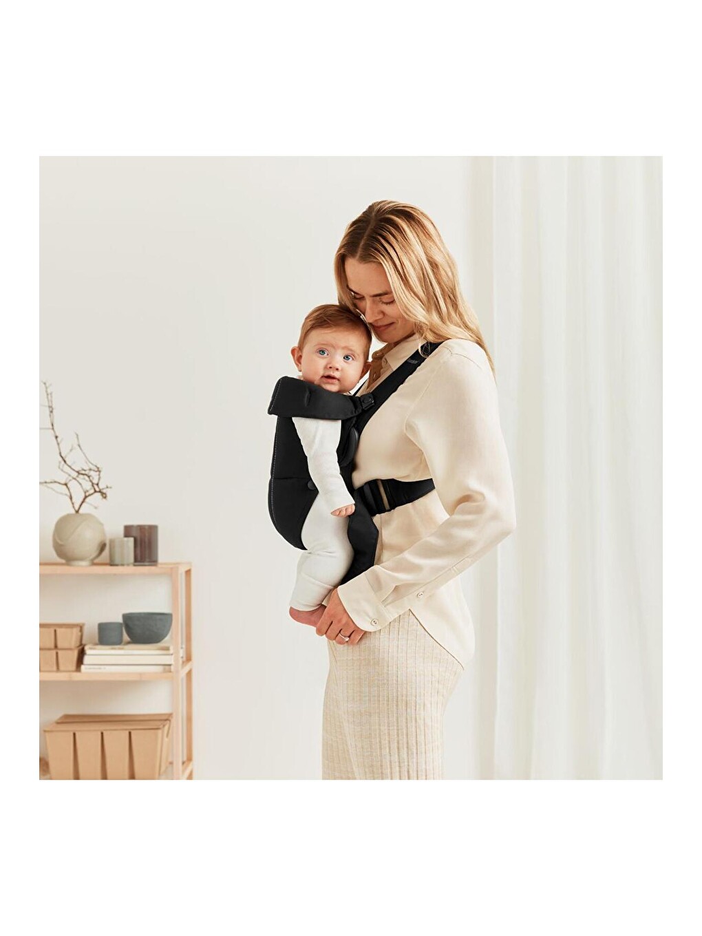 Kanguru Mini Woven Black-3