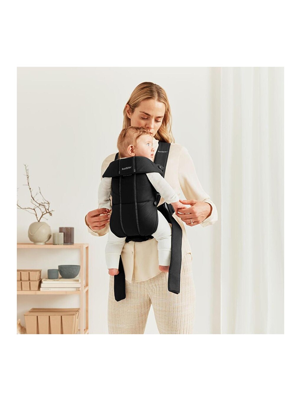Kanguru Mini Woven Black-4