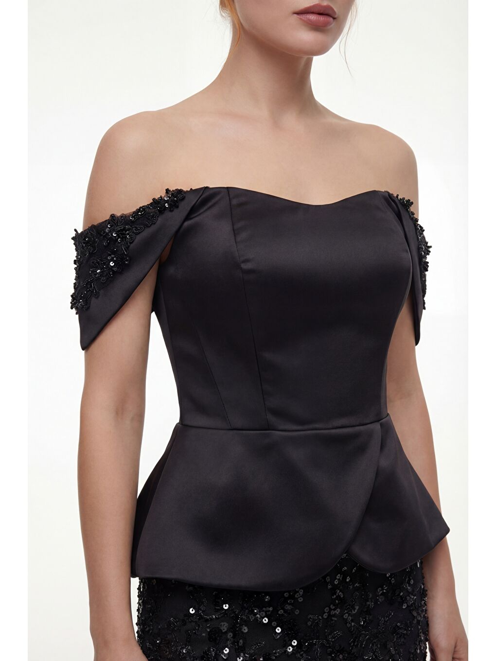 Kadın Siyah Dar Kalıp Kayık Yaka Payetli Uzun Abiye Elbise-2