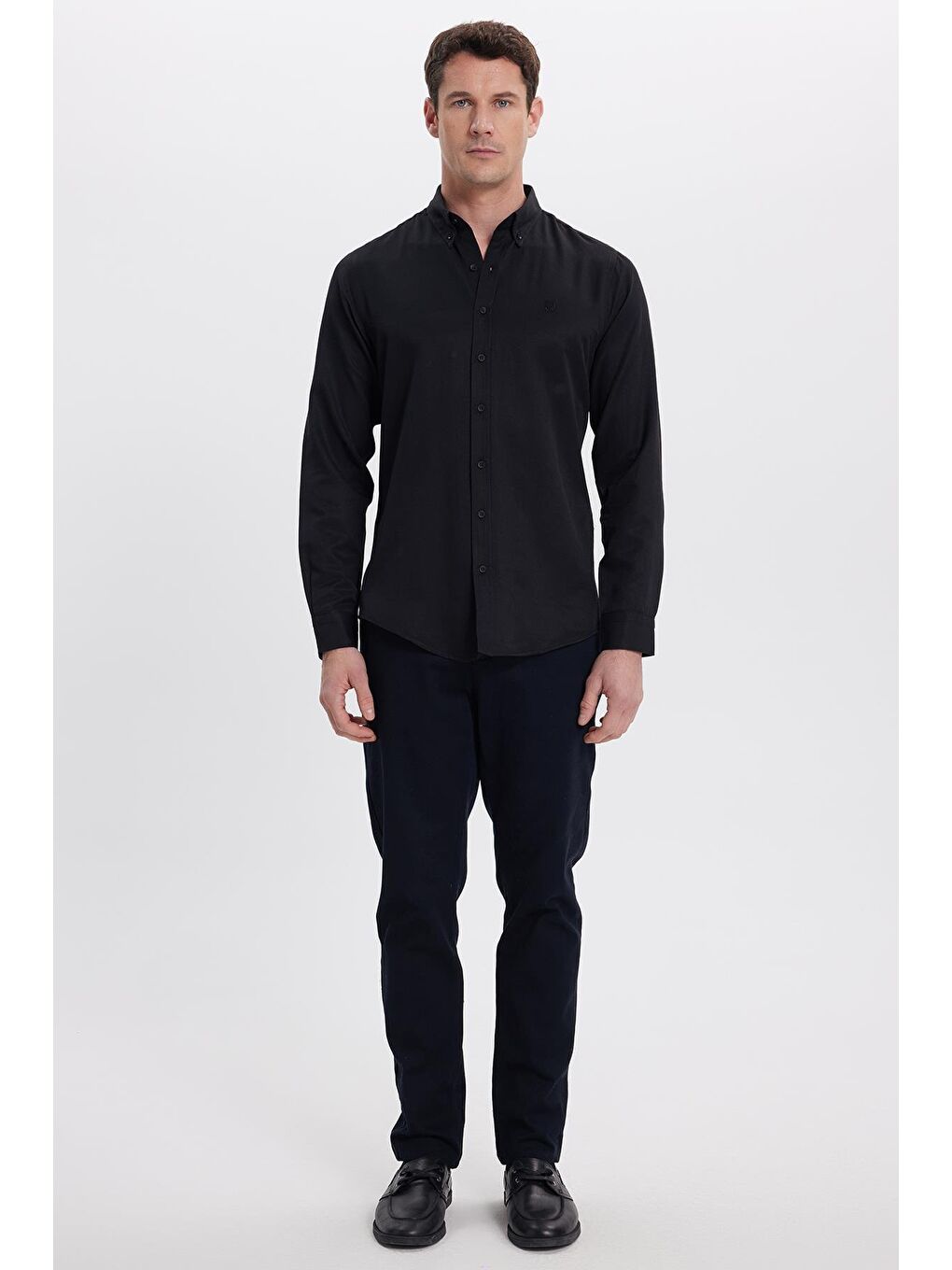 Erkek Slim Fit Dar Kesim Düz Oxford Armalı  Düğmeli Yaka Siyah Spor Gömlek-4
