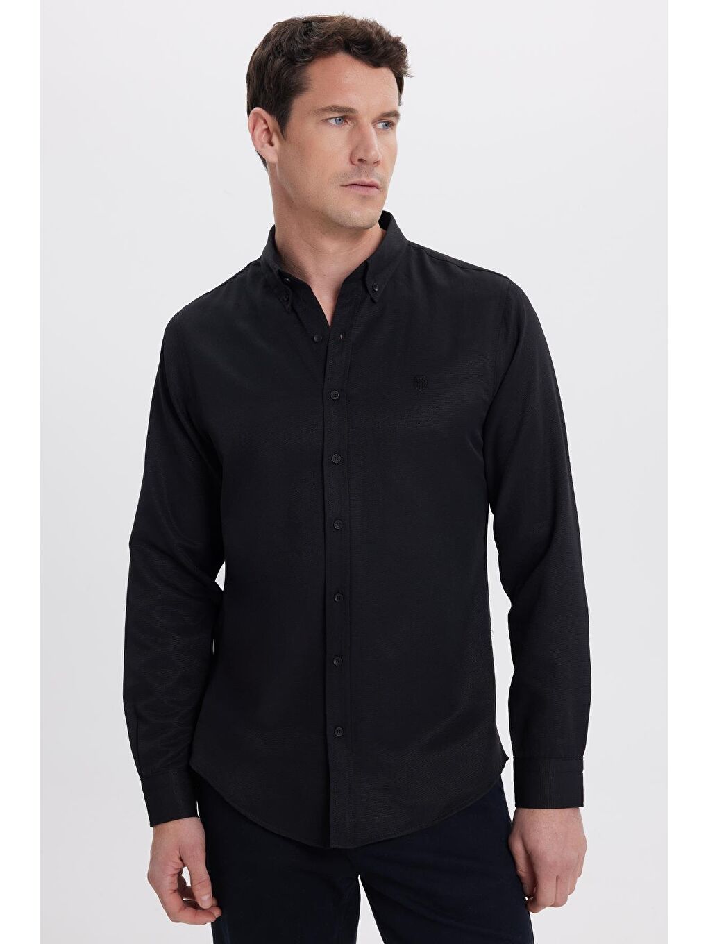 Erkek Slim Fit Dar Kesim Düz Oxford Armalı  Düğmeli Yaka Siyah Spor Gömlek-5