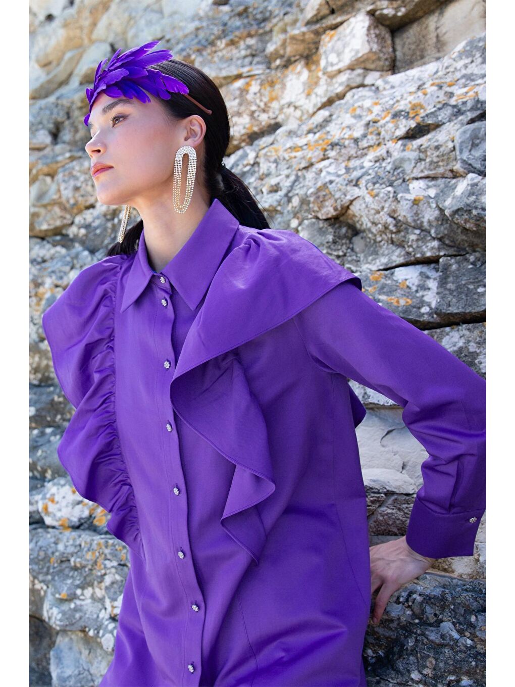 Mor Taş Düşmeli Volanlı Saten Gömlek Tunik