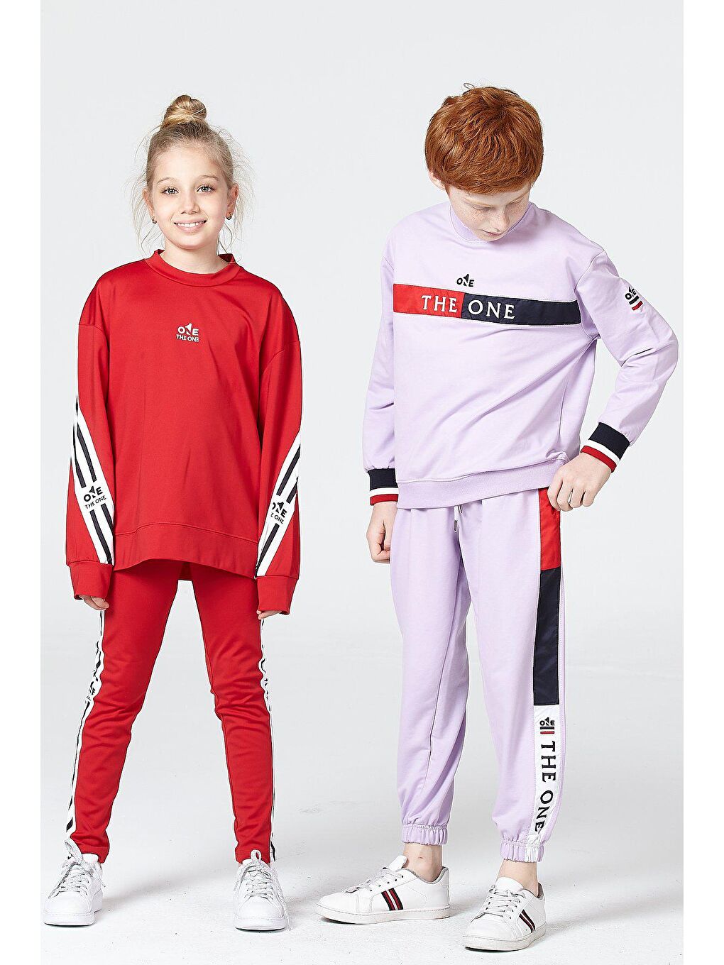 Kırmızı Kız Çocuk Baskı Detaylı Salaş Yırtmaçlı Şerit Detaylı Dalgıç Kumaştan Spor Tayt Sweat Takımı-6