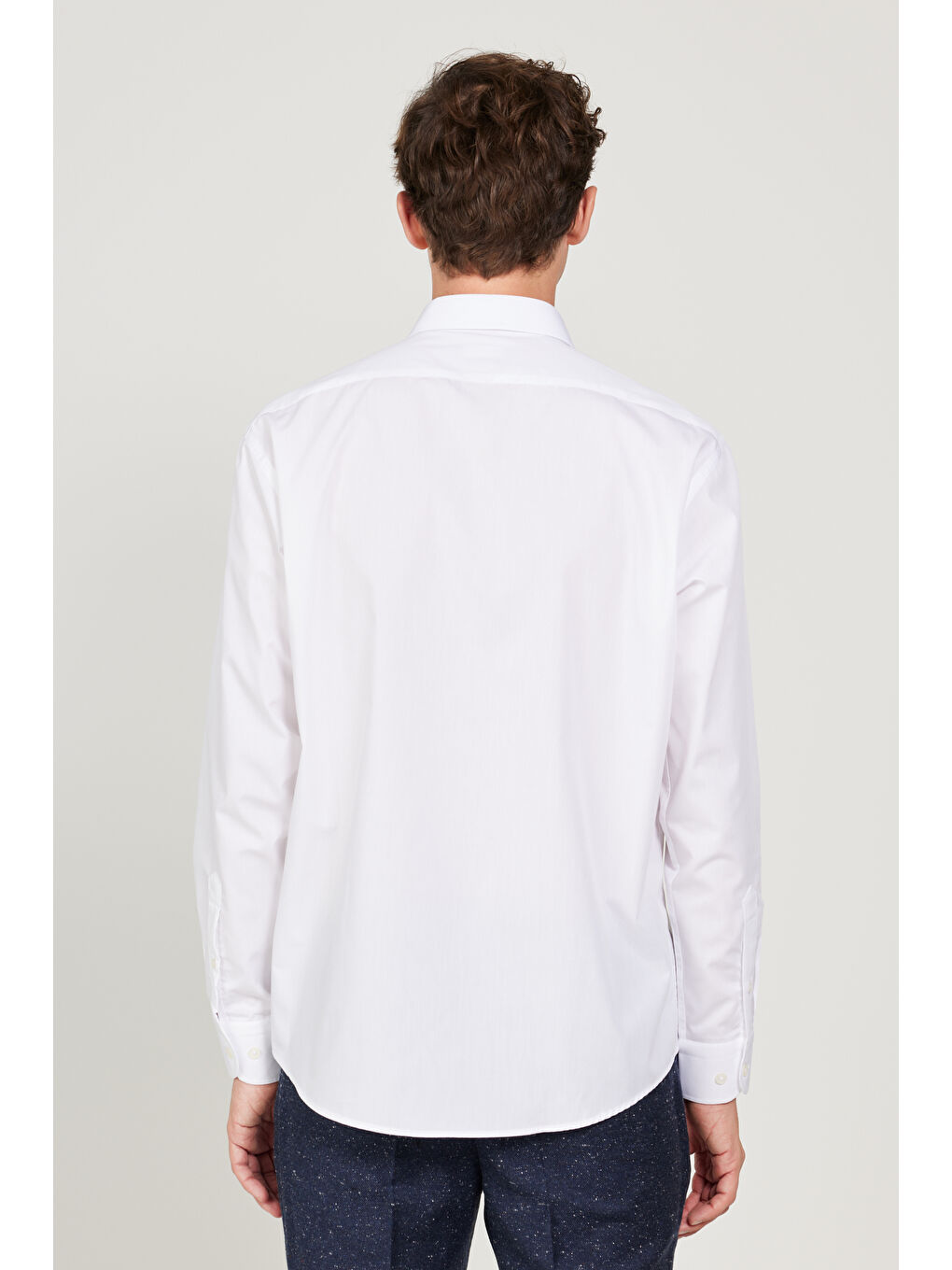 Erkek Beyaz Kolay Ütülenebilir Comfort Fit Geniş Kesim Klasik Yaka Gömlek-4