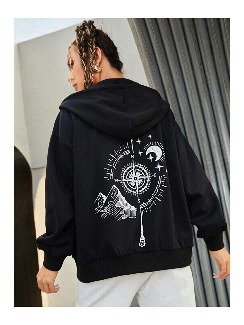 Trendseninle Siyah Kadın Siyah Oversize Pusula Sırt Baskılı Hırka Sweatshirt