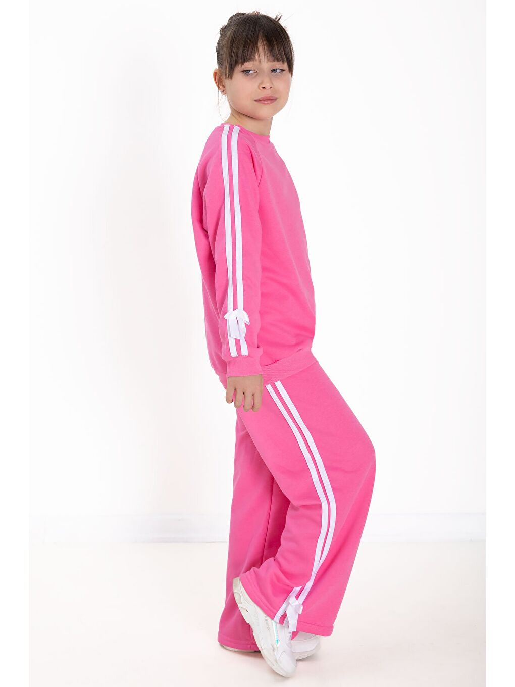 Pembe Fiyonk Detaylı Şeritli Kız Çocuk Bisiklet Yaka Eşofman Takımı 22731-2