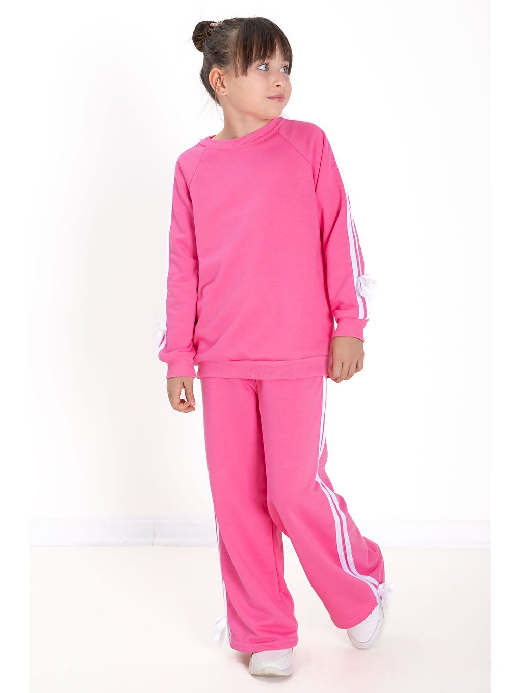 Pembe Fiyonk Detaylı Şeritli Kız Çocuk Bisiklet Yaka Eşofman Takımı 22731-3