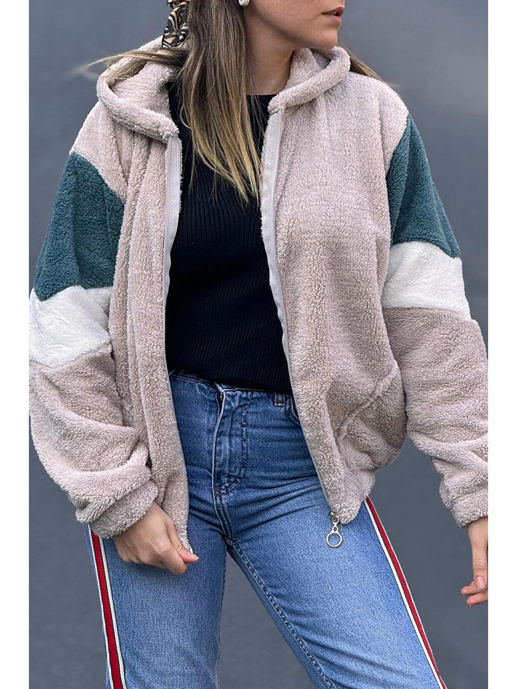 Ekru Kadın Krem Beyaz Welsoft Esnek Kumaş Kapüşonlu  Pelüş Ceket Hzl25W Dsb110071-3