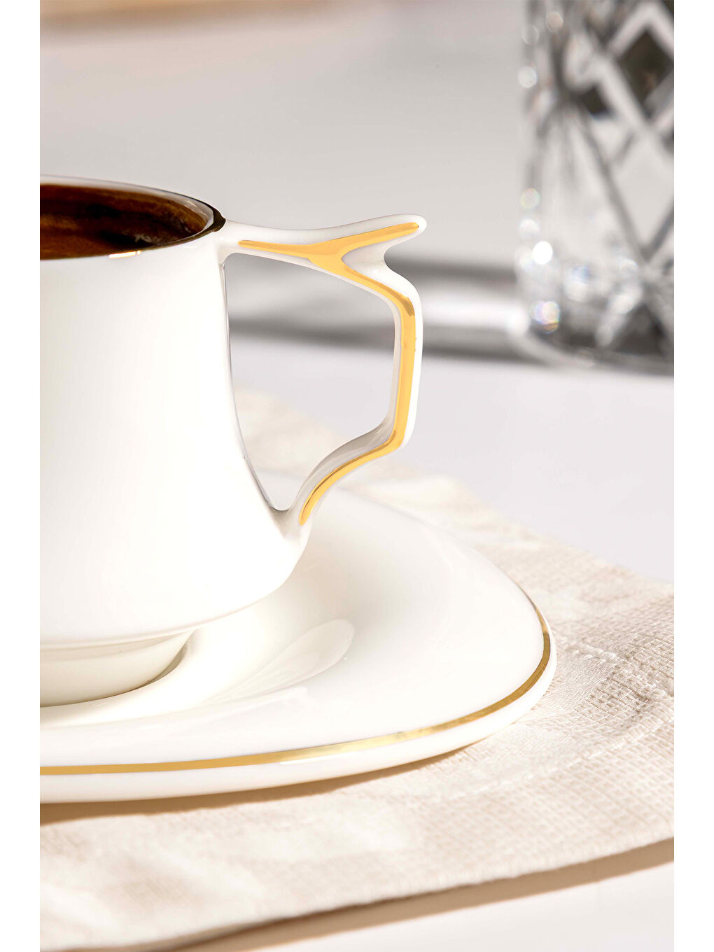 Beyaz Angela 6 Kişilik 12 Parça Porselen Kahve Fincan Takımı-1