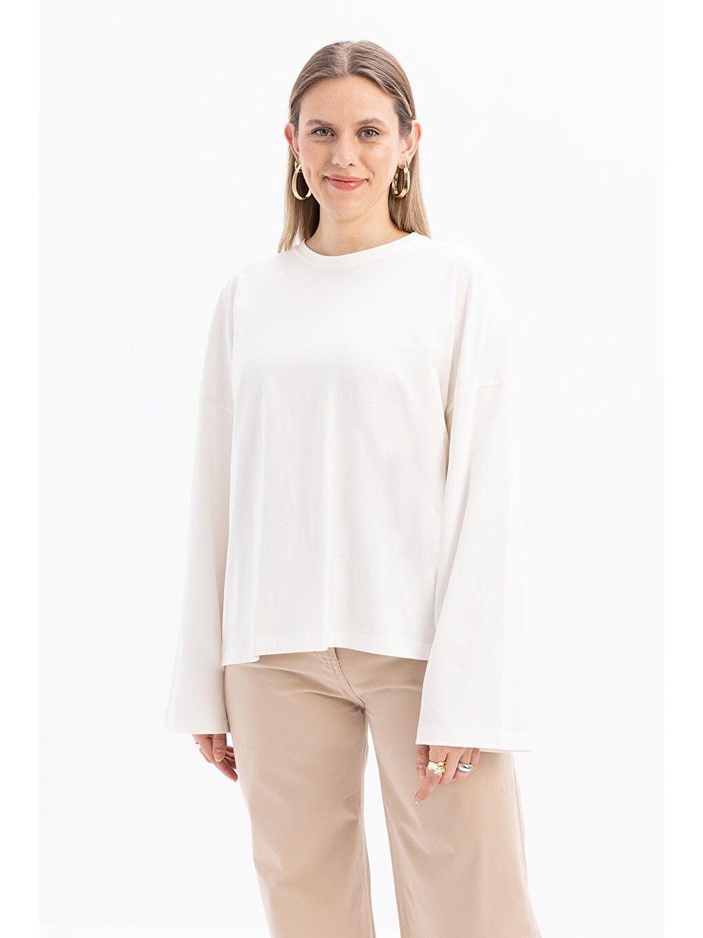 Beyaz Ekru-arkası Uzun Süprem T-shirt