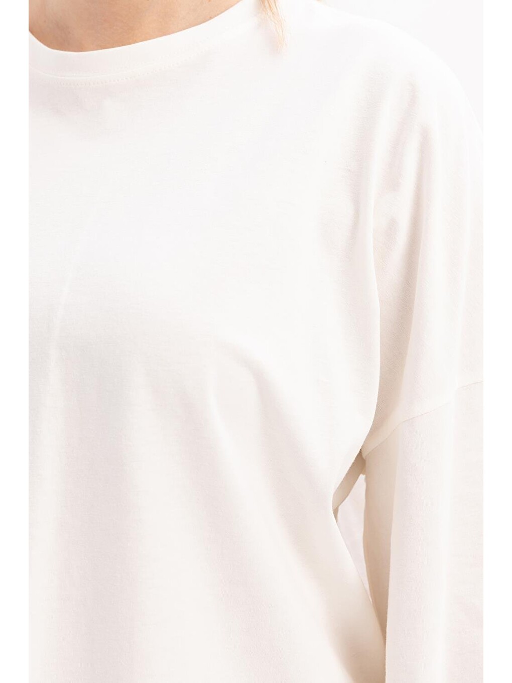 Beyaz Ekru-arkası Uzun Süprem T-shirt-3