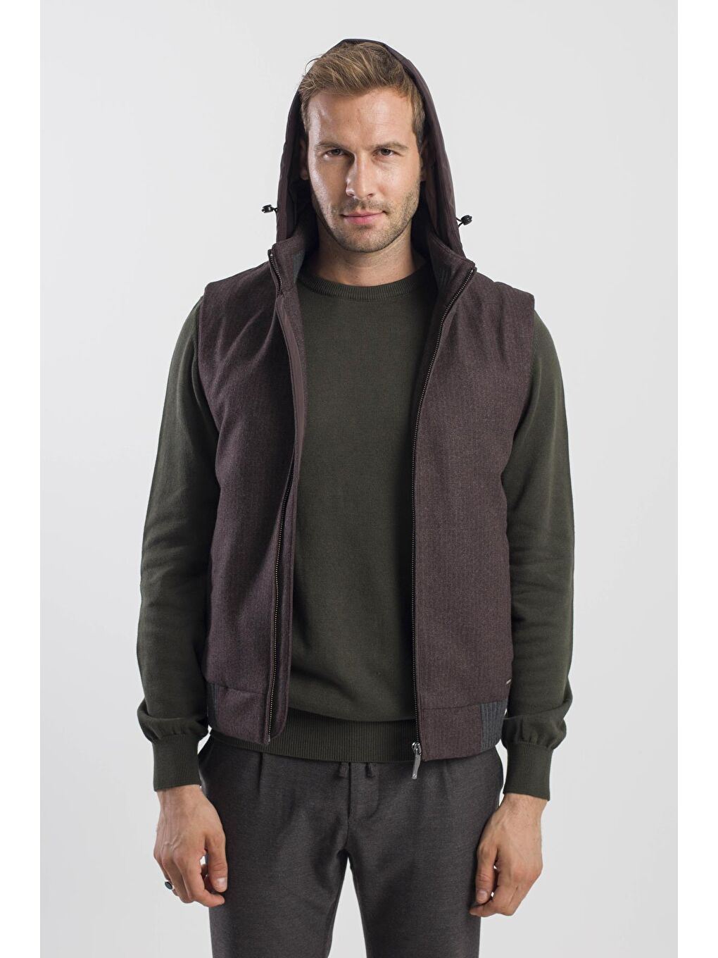 Kahverengi Kahve Comfort Fit Desenli Çıkarılabilir Kapüşonlu Yelek-1