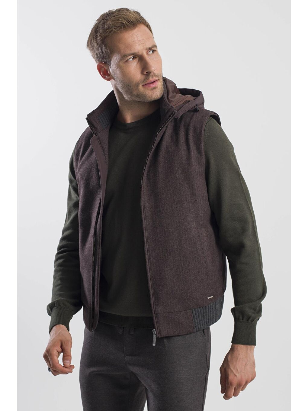 Kahverengi Kahve Comfort Fit Desenli Çıkarılabilir Kapüşonlu Yelek-2
