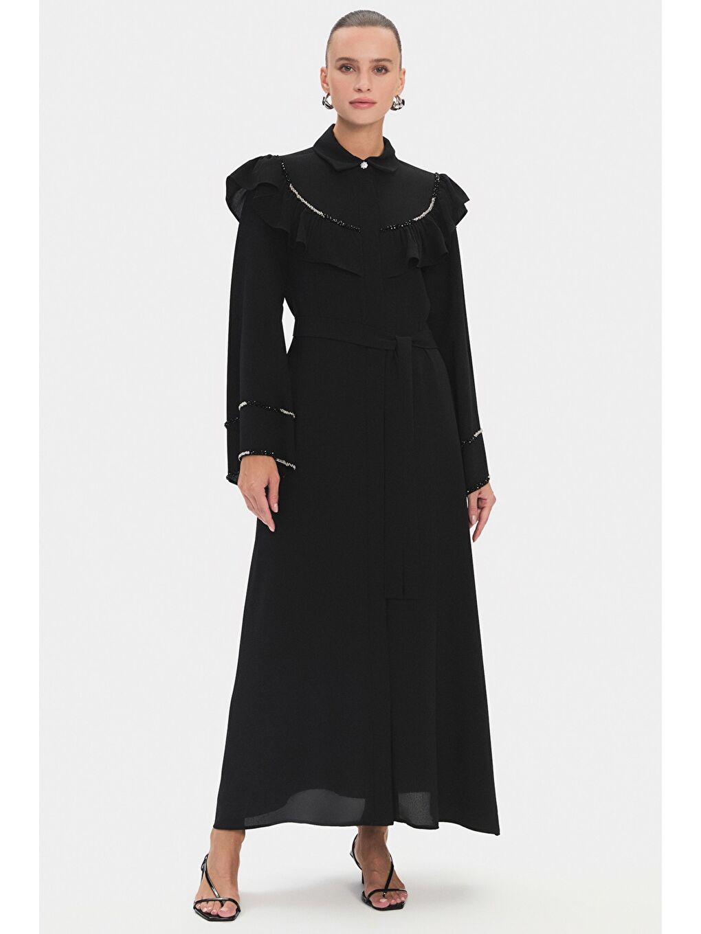 Siyah Kadın Gömlek Yaka Fırfır Detaylı Maxi Boy Elbise