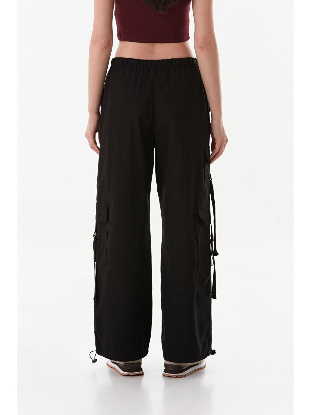 Siyah Beli Ve Paçası Stoperli Kargo Cepli Gabardin Pantolon-3