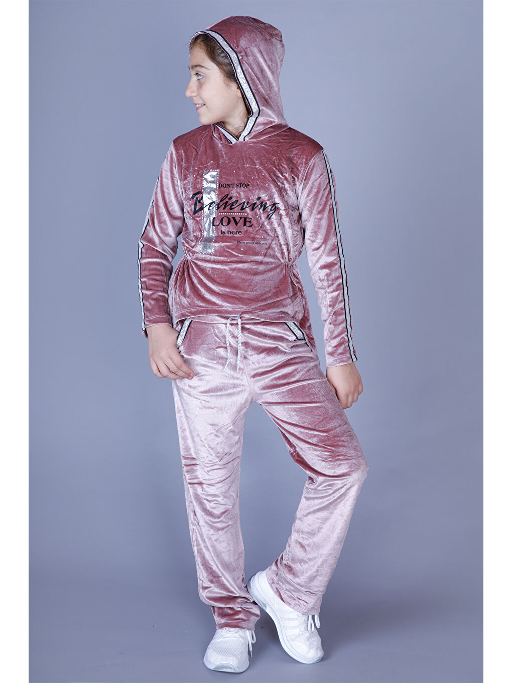 Mercan Kız Çocuk Kapüşonlu Kadife Takım