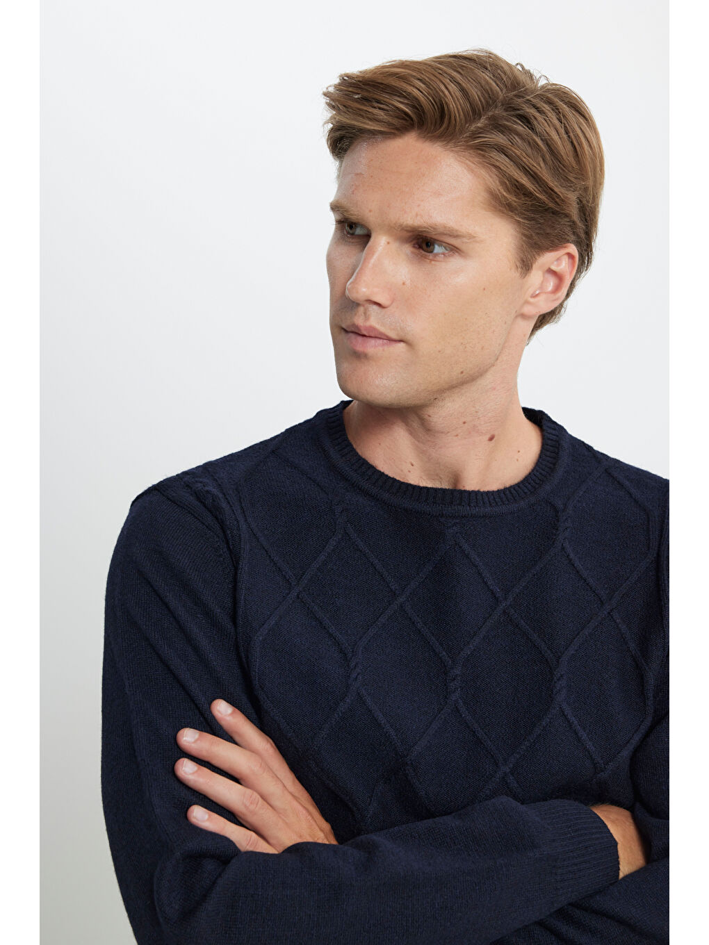 Erkek Lacivert Standart Fit Normal Kesim Bisiklet Yaka Saç Örgülü Triko Kazak-3