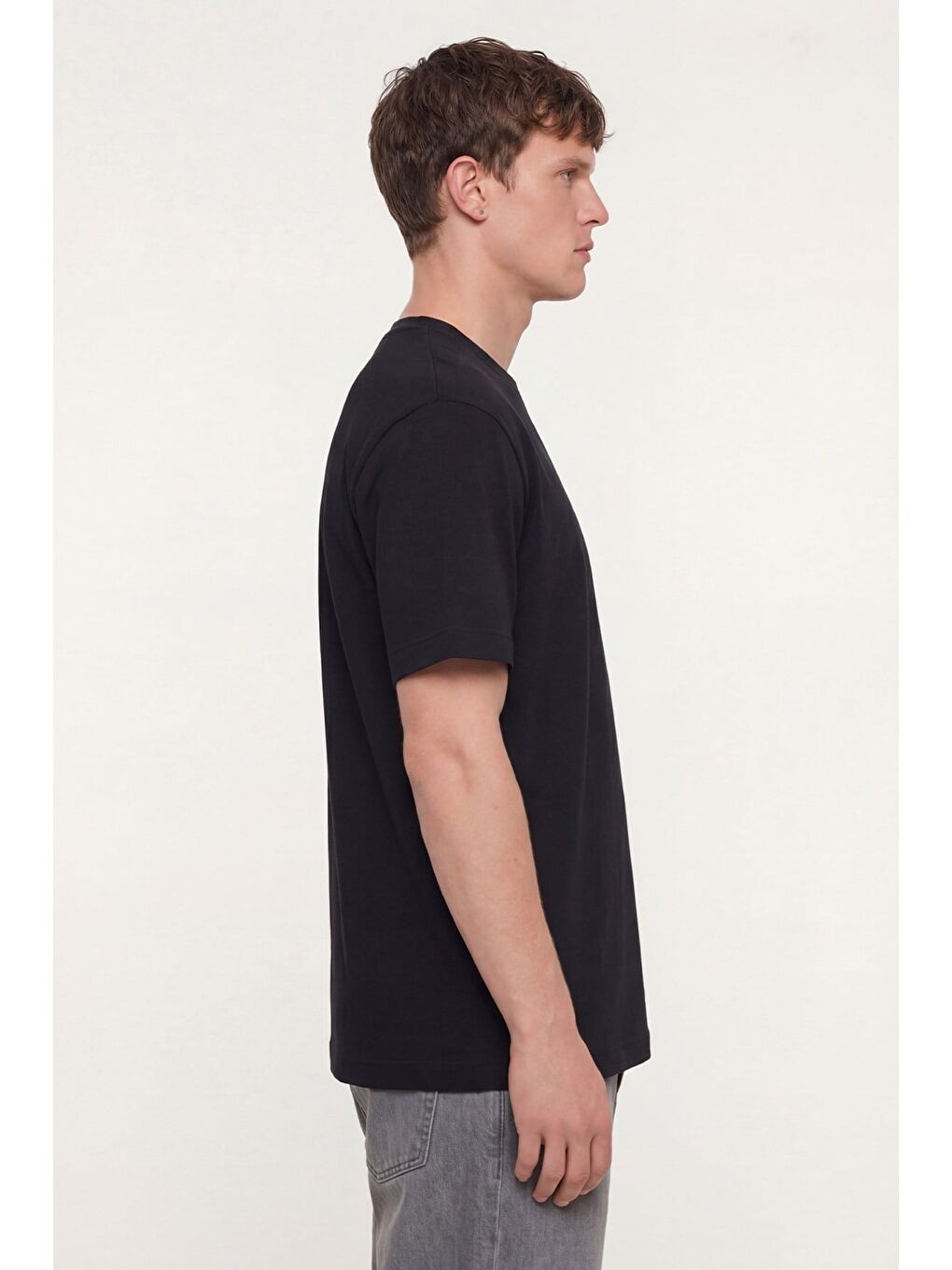 Erkek Siyah Normal Kesim Regular Fit %100 Pamuk Kısa Kollu Bisiklet Yaka Basic Tişört-2