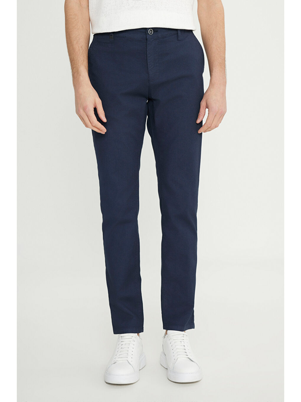 Erkek Lacivert Pamuklu Slim Fit Dar Kesim Yan Cepli Armürlü Esnek Casual Pantolon