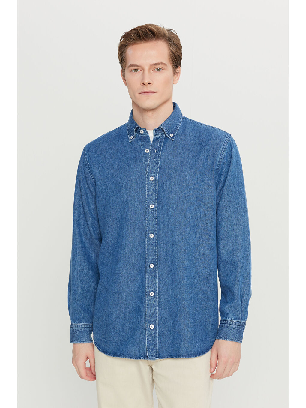 Erkek Lacivert Yumuşak Dokulu Comfort Fit Rahat Kesim Klasik Yaka Denim Jean Gömlek