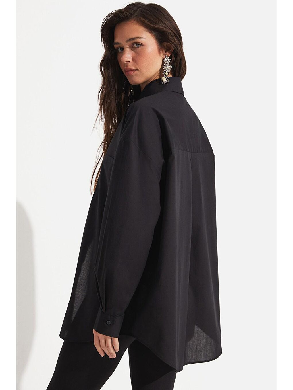 Cep Detaylı Siyah Pamuk Gömlek-4