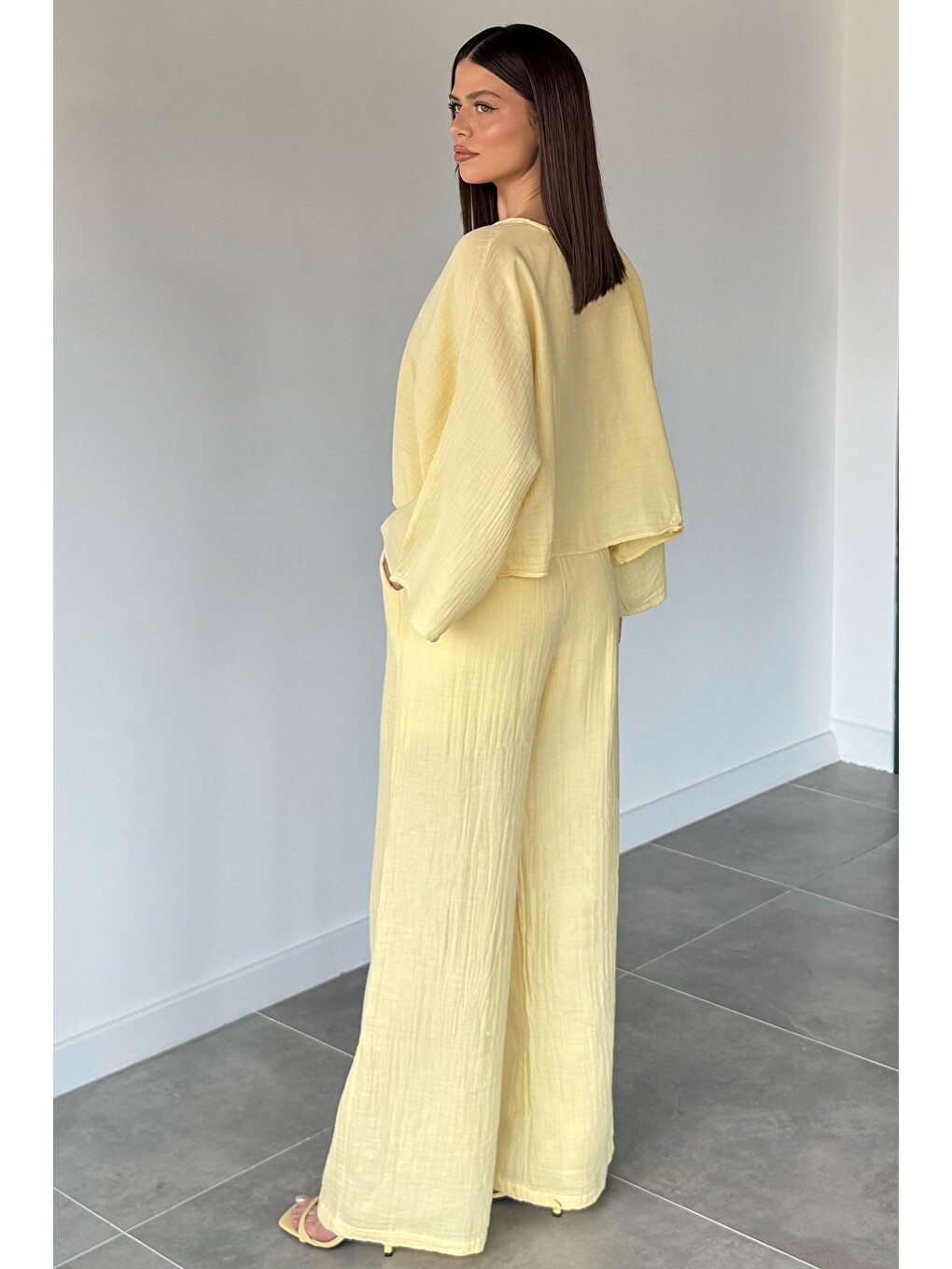 Sarı Kadın Ön Bağlamalı Kısa Kimono Bel Lastikli Pantolon İkili Takım-4
