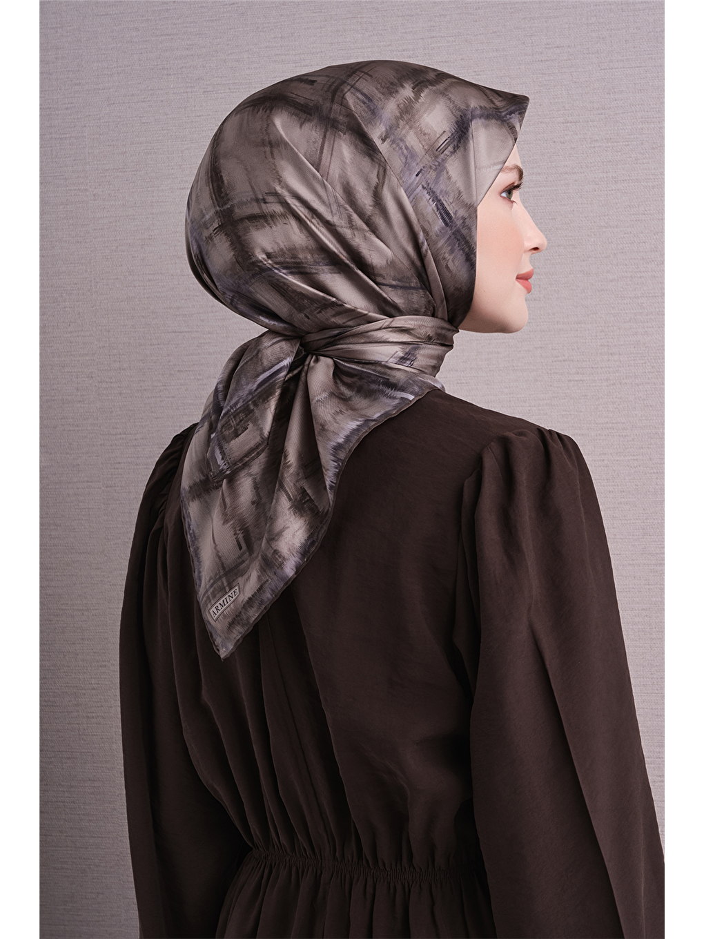 Bej Saf İpek Twill Eşarp 9602d 54-3
