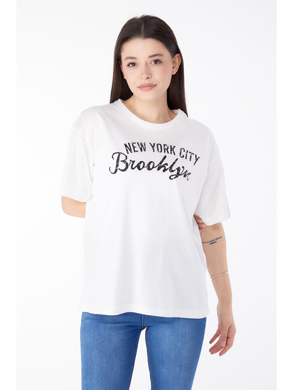 TOFİSA Beyaz Düz Bisiklet Yaka Kadın Beyaz Baskılı Kısa Kollu T-Shirt  - 25386