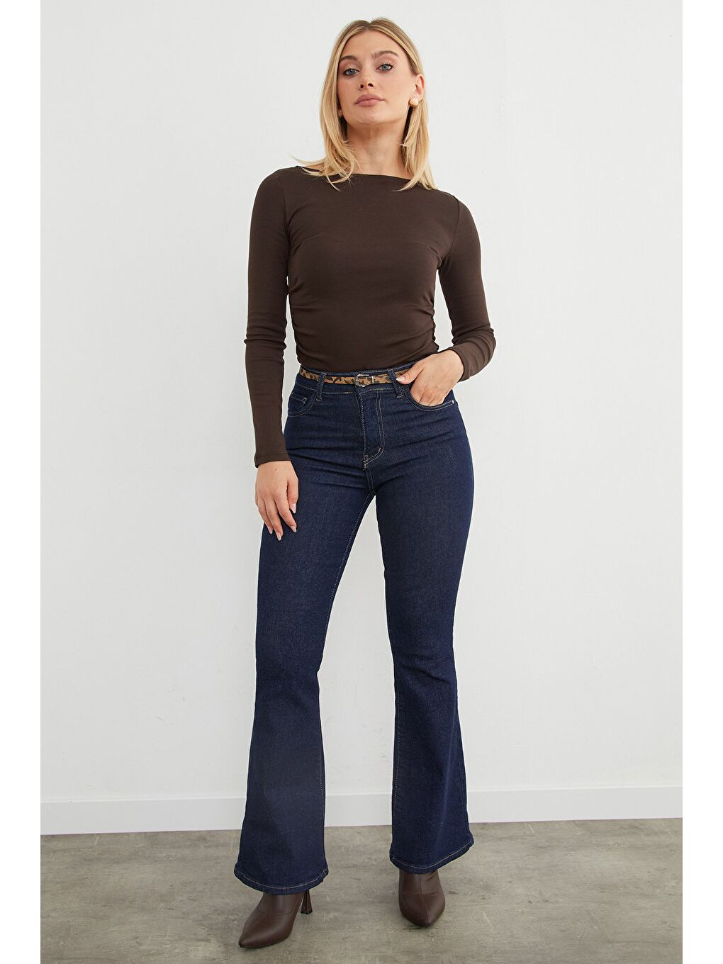 Lacivert İspanyol Paça Elastanlı Jean