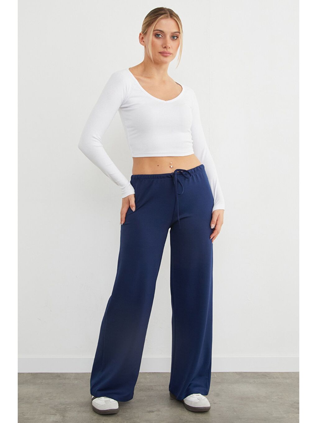Lacivert Beli Bağlamalı Bol Paça Modal Pantolon