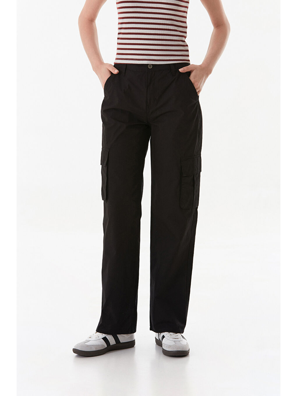 Siyah Kargo Cepli Paraşüt Kumaş Pantolon-2